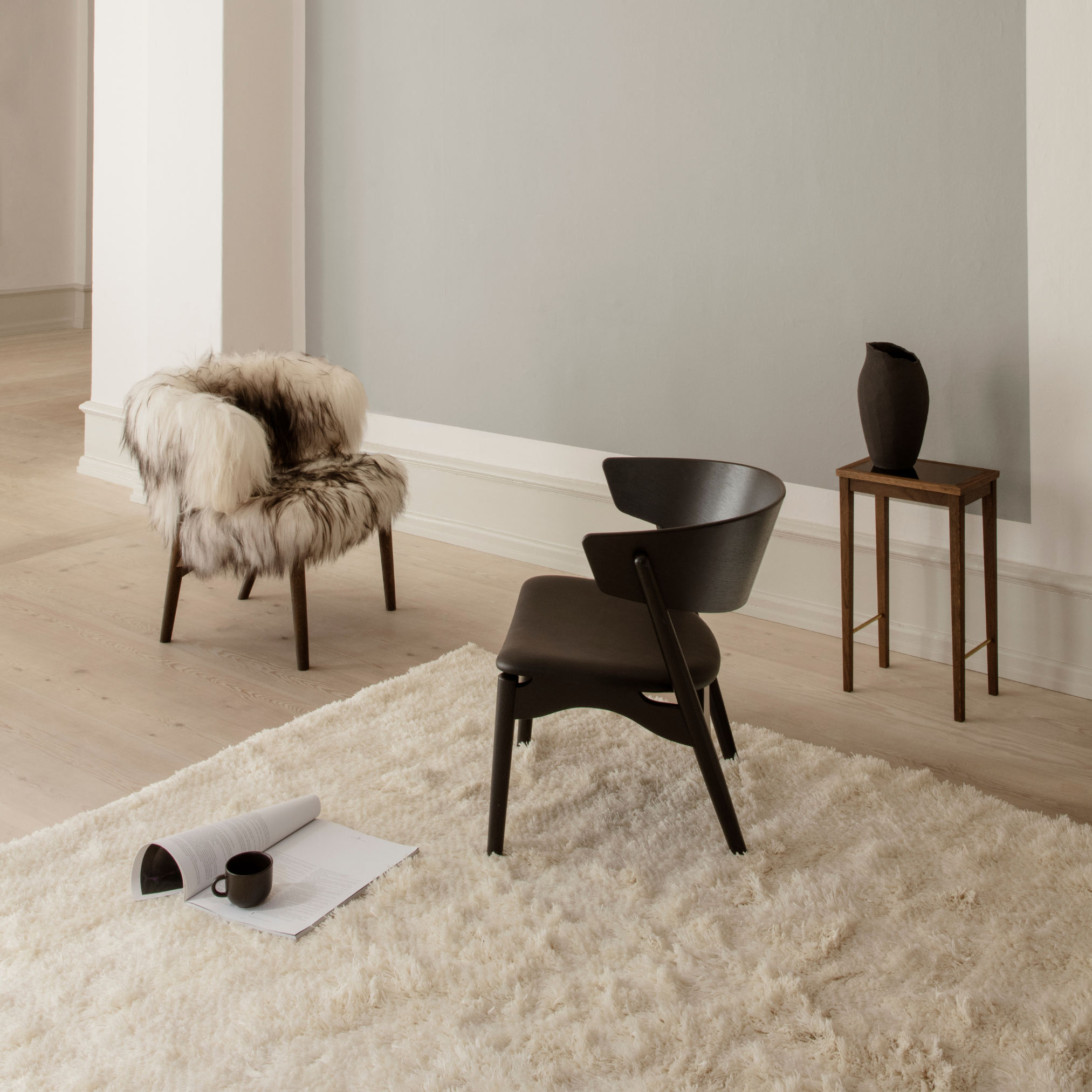 No7 Lounge Chair